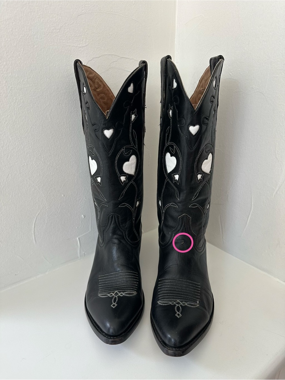 RARE White Tag - Heart Boots - Picture 11 of 11